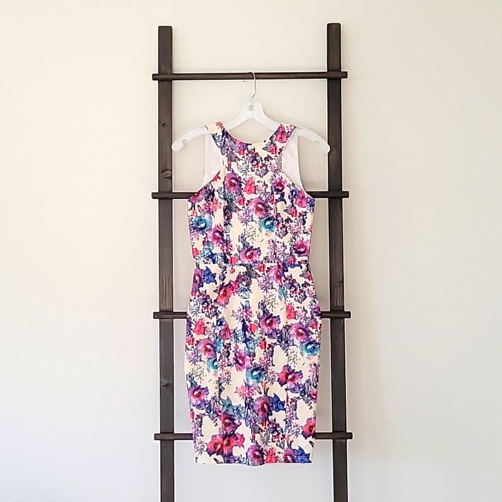 Paper Dolls cream with floral design pencil dress with open back & slit, size 2